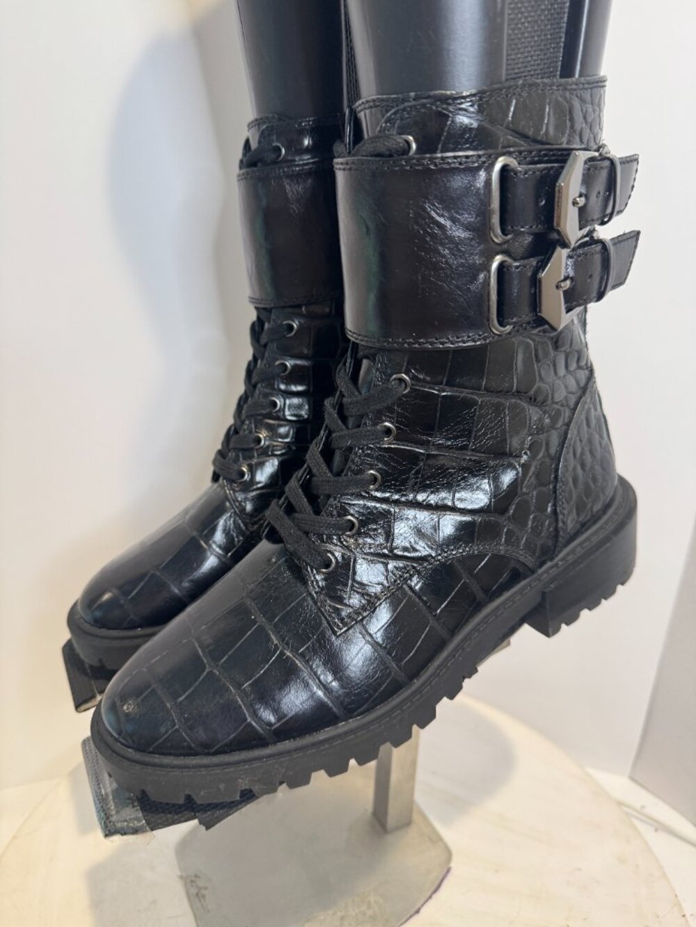 Vince Camuto FAWDRY Leather Upper Boots size 5.5 Brand New